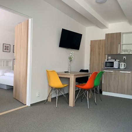 Mikulov Inn - Apartments Slunce المظهر الخارجي الصورة