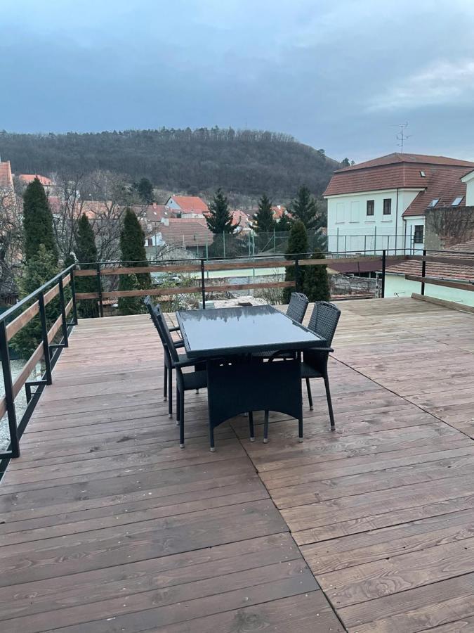 Mikulov Inn - Apartments Slunce المظهر الخارجي الصورة