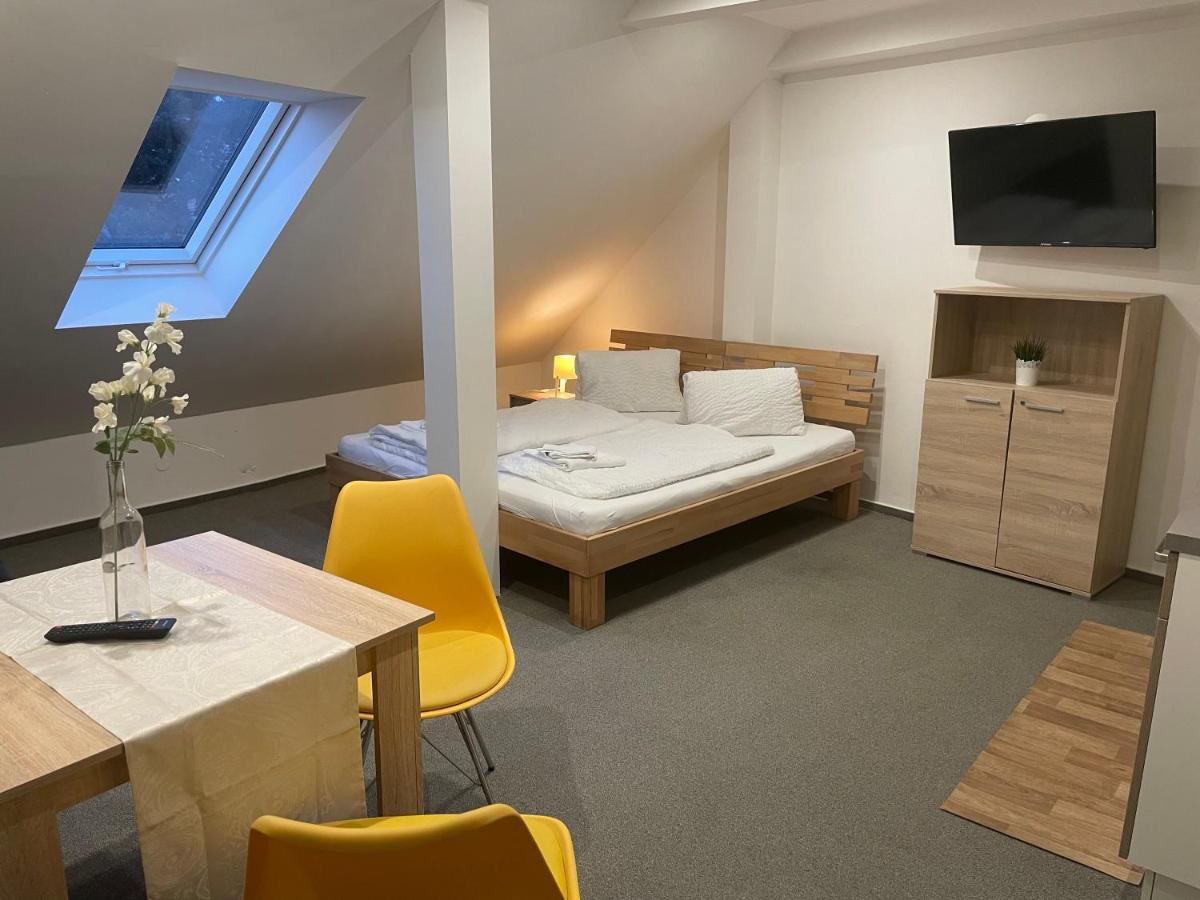 Mikulov Inn - Apartments Slunce المظهر الخارجي الصورة