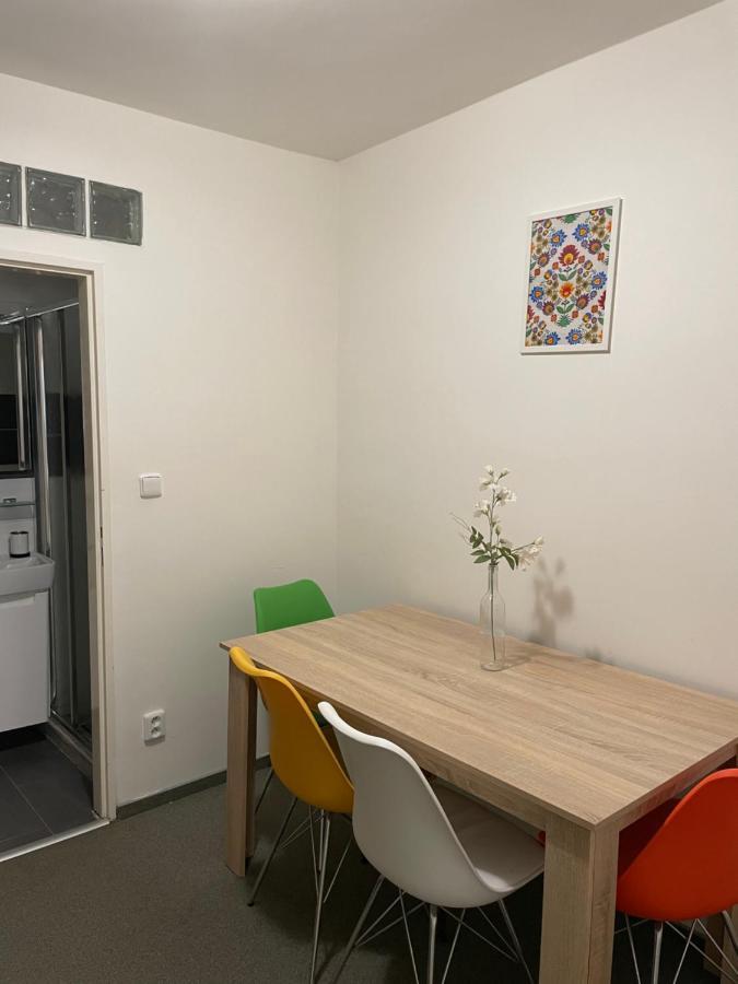 Mikulov Inn - Apartments Slunce المظهر الخارجي الصورة