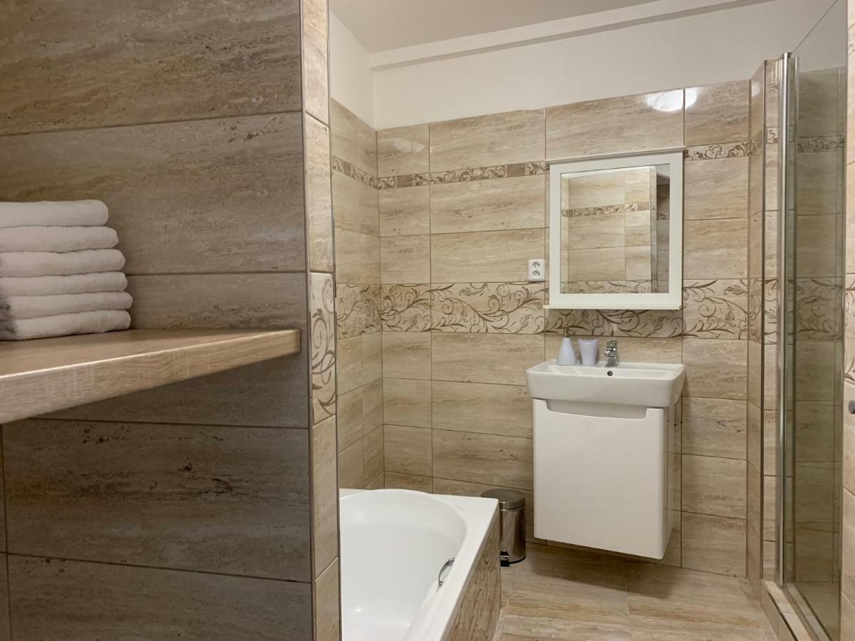 Mikulov Inn - Apartments Slunce المظهر الخارجي الصورة