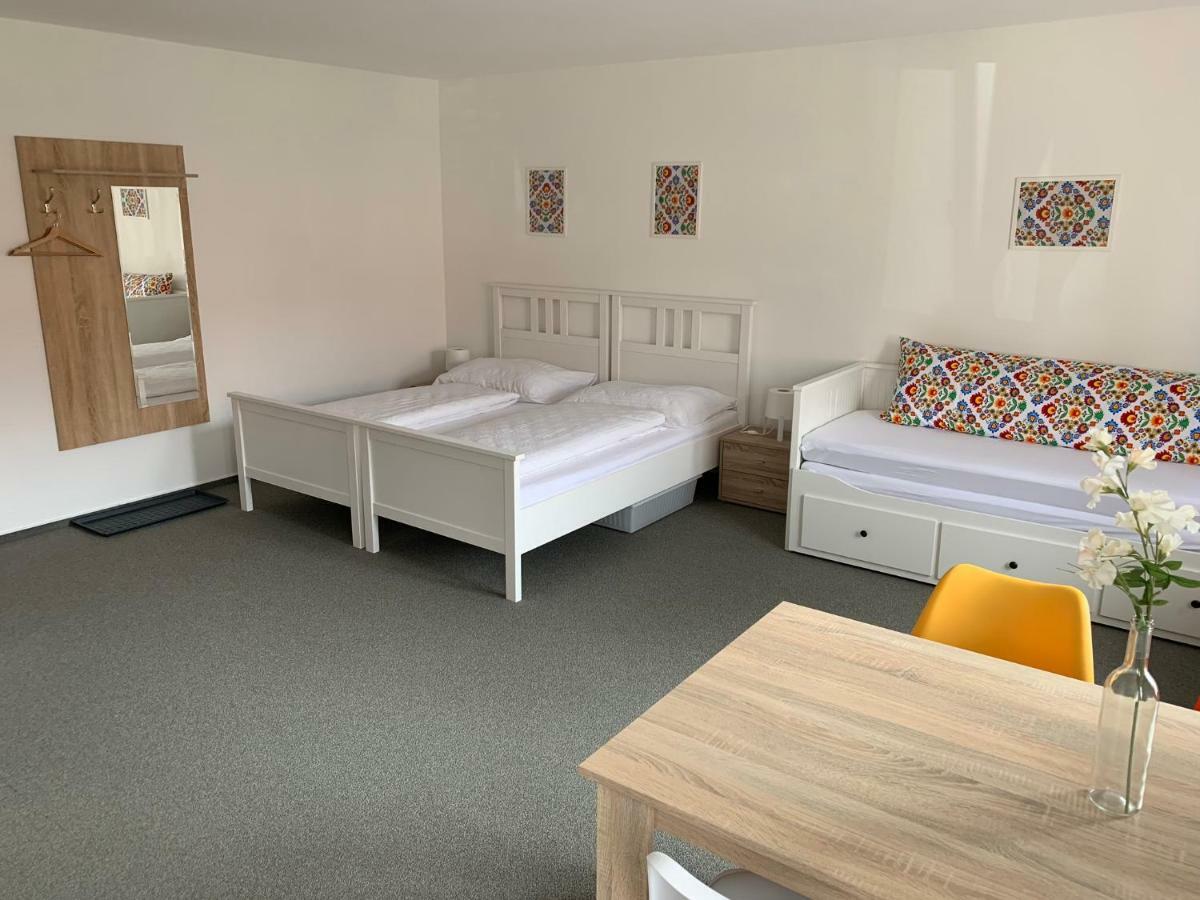 Mikulov Inn - Apartments Slunce المظهر الخارجي الصورة